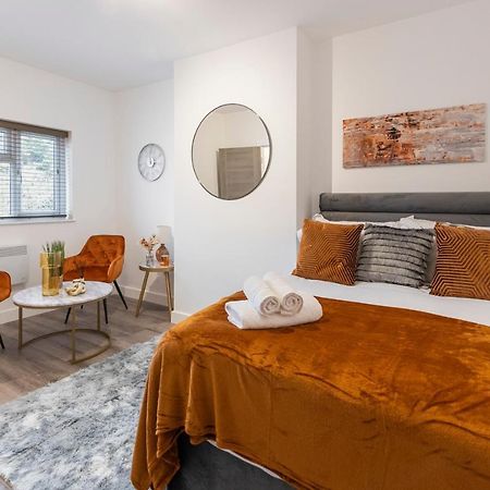 Beautiful-Cosy-King Sized Bed Flat 3 Min Walk To Tube Station Leilighet London Eksteriør bilde