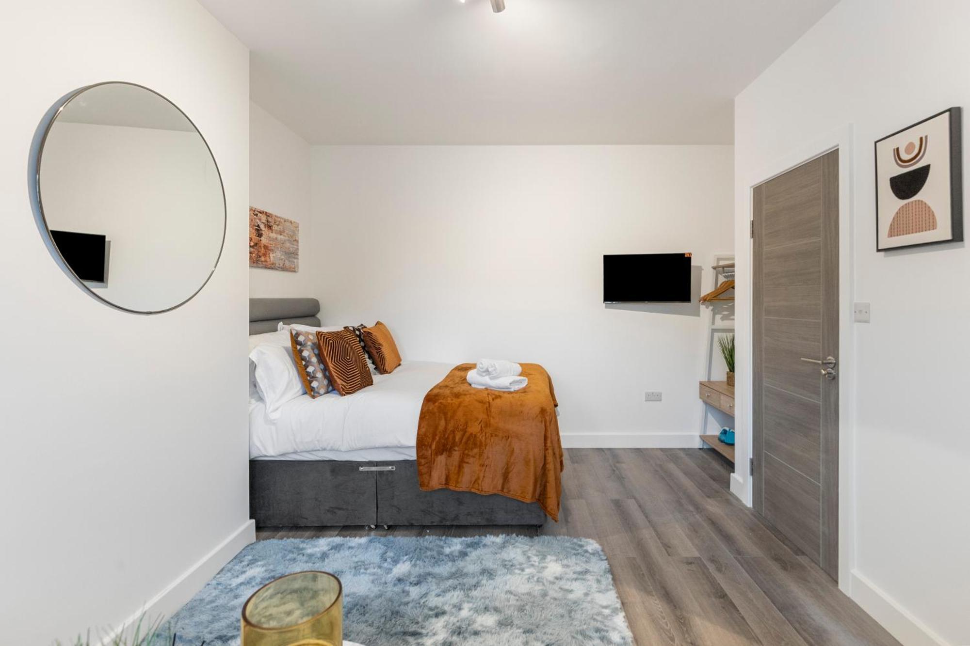 Beautiful-Cosy-King Sized Bed Flat 3 Min Walk To Tube Station Leilighet London Eksteriør bilde