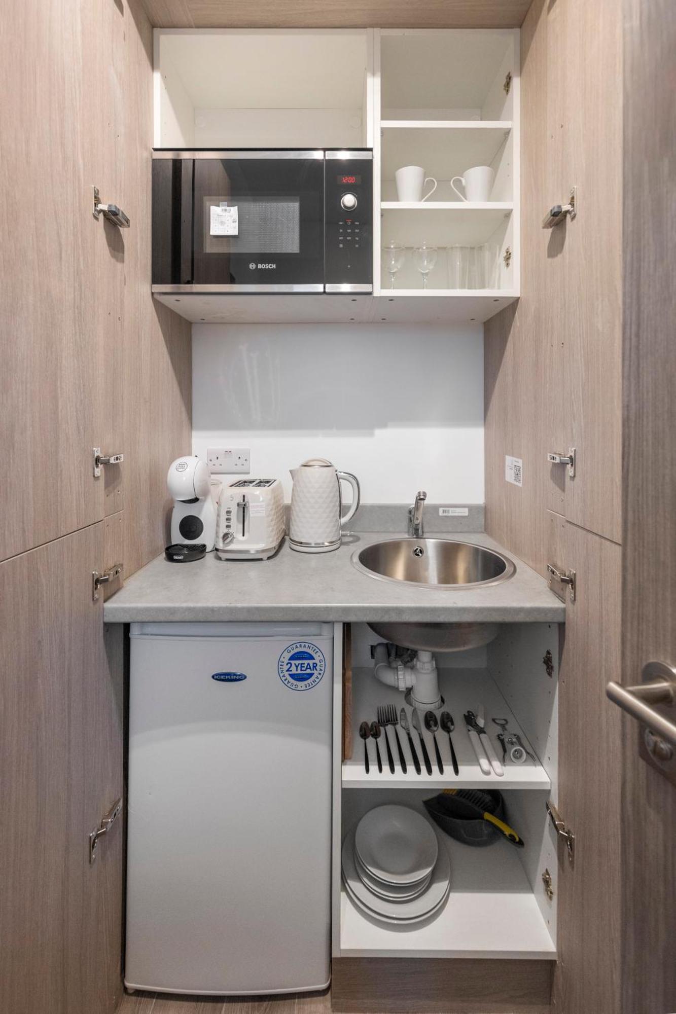 Beautiful-Cosy-King Sized Bed Flat 3 Min Walk To Tube Station Leilighet London Eksteriør bilde